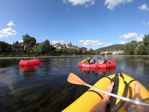 Premiers coups de pagaie en packraft Mekong