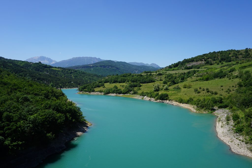 L'eau turquoise de Monteynard