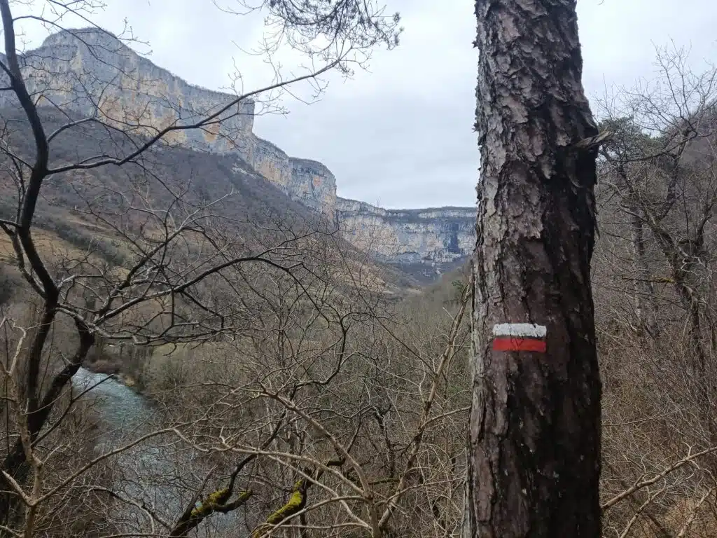 Marquage de la randonnée "au fil de la Bourne" pour départ packraft