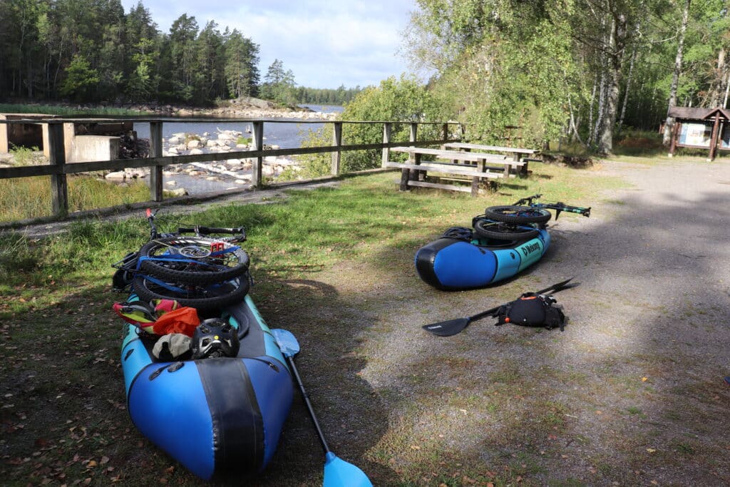 Bikeraft packraft davy en Suède